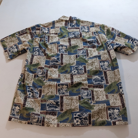 Royal Hawaiian Creations shirt Men’s XL Sea Turtle Short Sleeve Button Up. - Picture 4 of 5